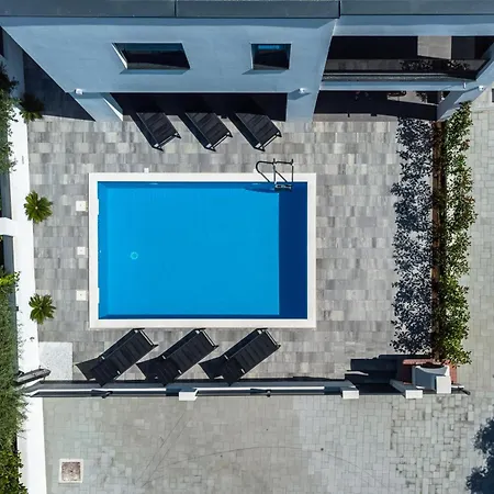 House With Pool Angelo Holiday home Vrsi